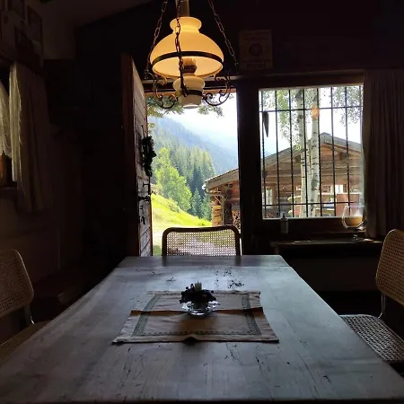 Charming In Apartment *